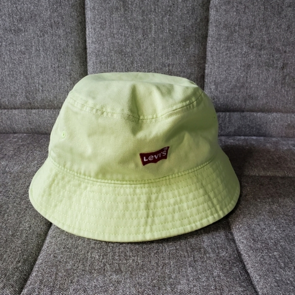 Levi's | Bucket Hat Size M Lime Yellow Green